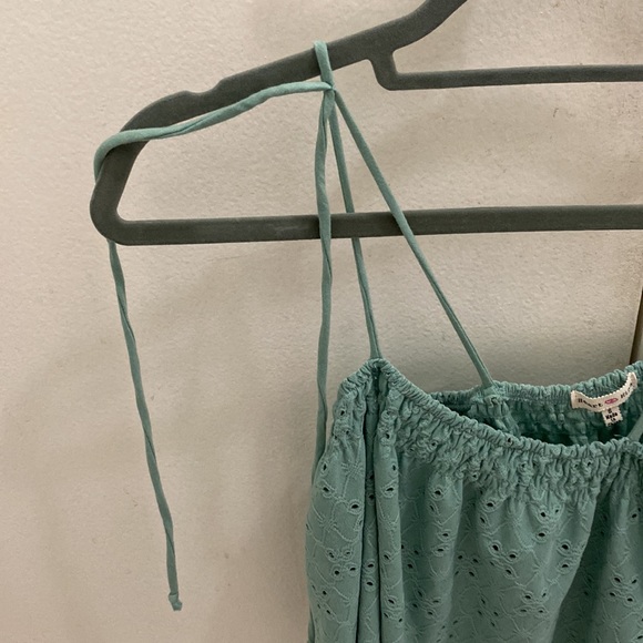 Heart Hips Teal Flowy Tank Top - Picture 4 of 4